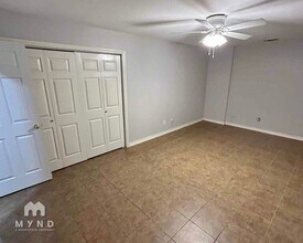 4892 Masch Branch Rd in Krum, TX - Foto de edificio - Building Photo