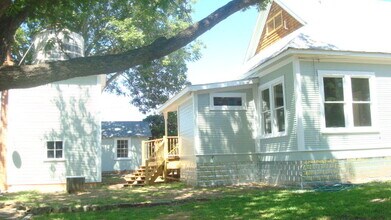 119 Idlewilde Blvd in Comfort, TX - Building Photo - Building Photo