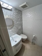 2457 Collins Ave-Unit -1504 in Miami Beach, FL - Building Photo - Building Photo