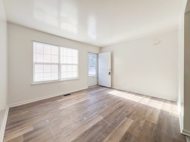 160 Lancaster Creek Rd in Lancaster, VA - Building Photo - Building Photo