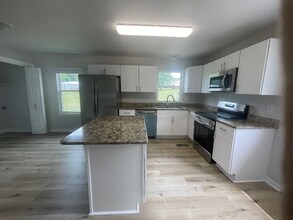 135 Clauson Dr in Columbia, TN - Building Photo - Building Photo
