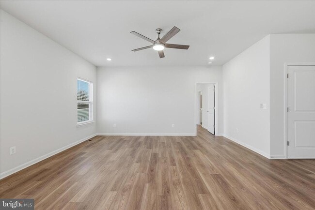 property at 148 Huntwell W Ave