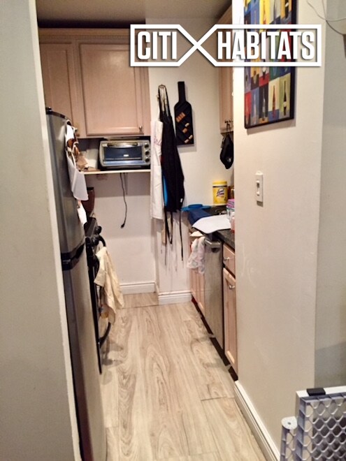 32 W 40th St-Unit -5B in New York, NY - Building Photo