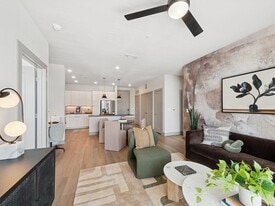 Heights at 1520 Apartments in Houston, TX - Building Photo