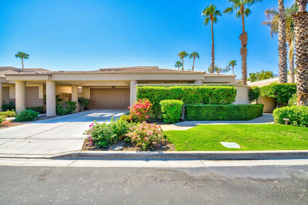 80504 Pebble Beach in La Quinta, CA - Building Photo