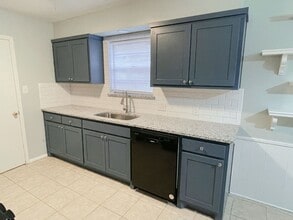 1200 Alma Dr in Durant, OK - Building Photo - Building Photo