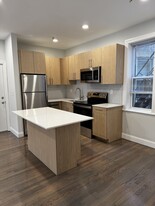 104 Peterborough St, Unit 1 Apartamentos