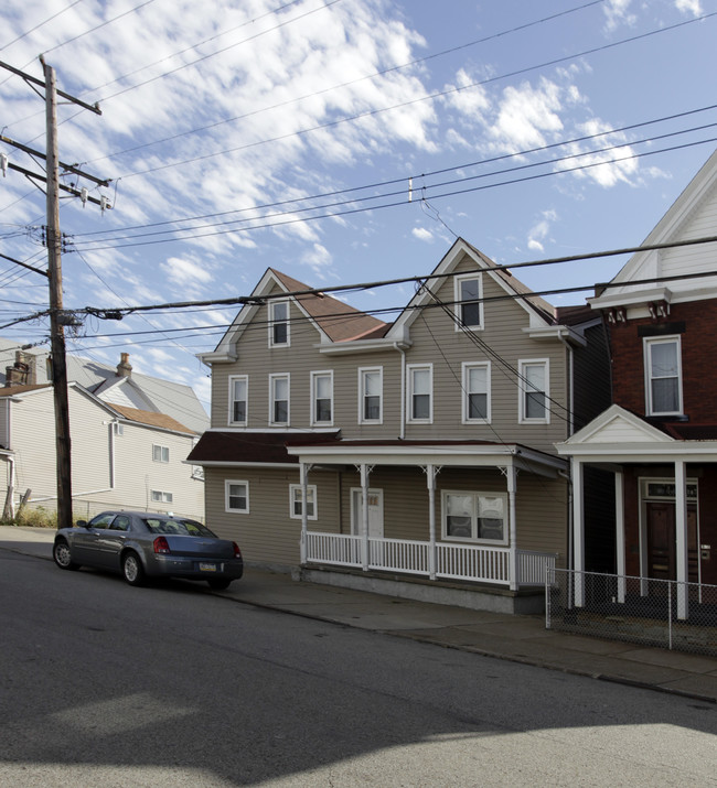 309 Boggs Ave in Pittsburgh, PA - Foto de edificio - Building Photo