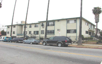 4122 W 2nd St in Los Angeles, CA - Building Photo