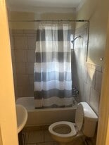 667 Rutherford Ave, Unit #1 in Trenton, NJ - Building Photo