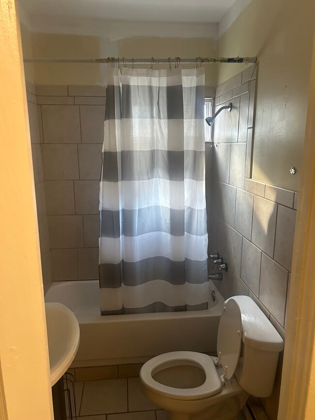 667 Rutherford Ave, Unit #1