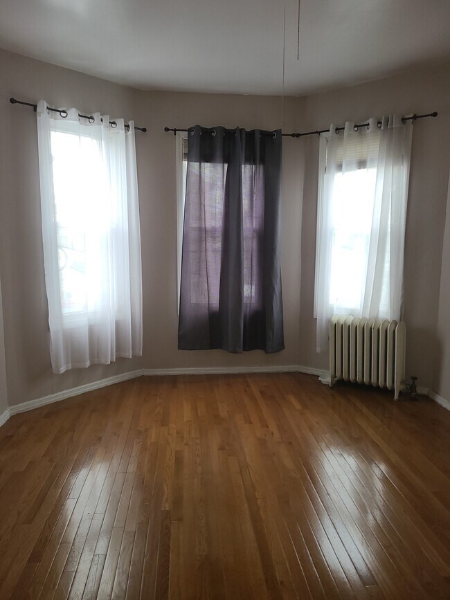 11 Olean Ave Rentals in Jersey City, NJ