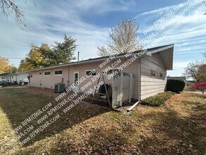605 4th Ave in Slater, IA - Building Photo - Building Photo
