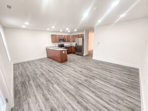 118 Ivy Trce, Unit A in Mount Orab, OH - Building Photo - Building Photo