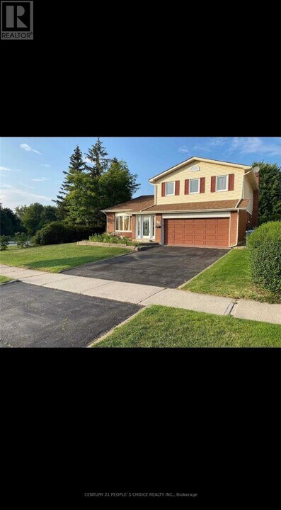 88 Mansfield St in Brampton, ON - Building Photo