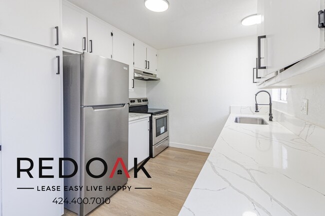 26674 Ward St in Highland, CA - Foto de edificio - Building Photo