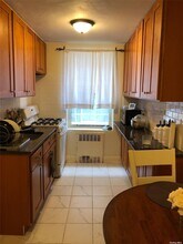 102-36 64th Ave, Unit 1H in Queens, NY - Building Photo - Building Photo
