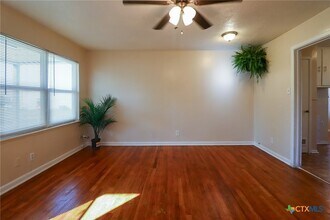 2701 Hillside Dr in Killeen, TX - Building Photo - Building Photo