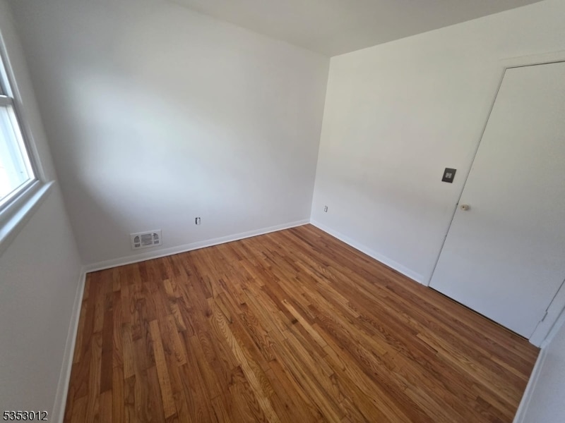 212 Mellon Pl in Elizabeth, NJ - Building Photo
