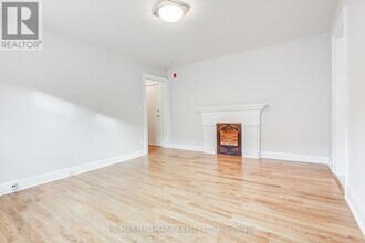 27 Sherwood Ave in Toronto, ON - Building Photo - Building Photo