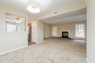 6017 Treetop Ct in Charlotte, NC - Building Photo - Building Photo