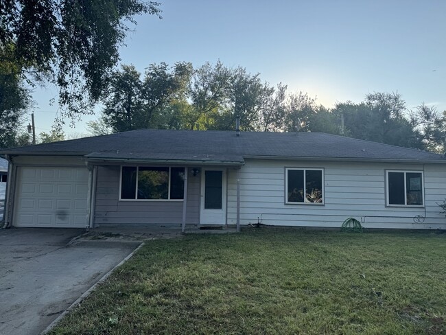 property at 3620 SW Mayo Ave
