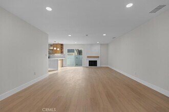 23217 Anza Ave in Torrance, CA - Foto de edificio - Building Photo