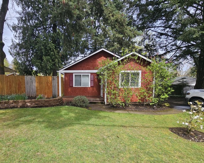 property at 475 Madrona Ave S