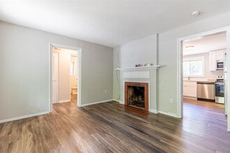 939 Field St in San Marcos, TX - Building Photo - Building Photo