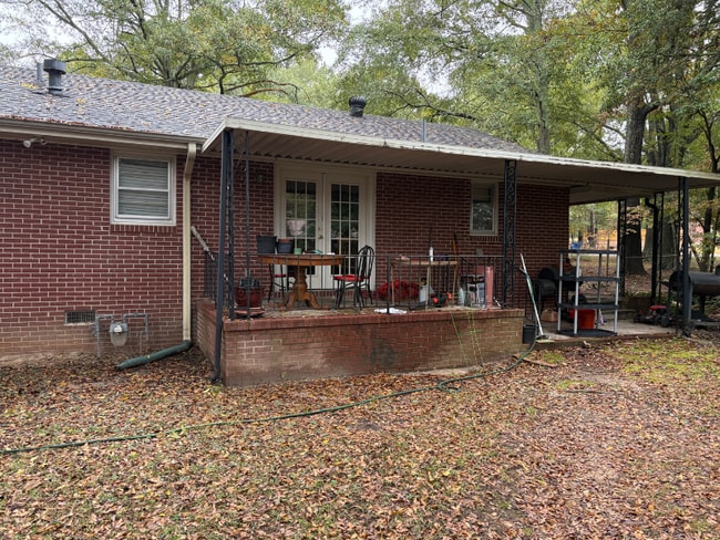 131 Pine Cir in Winder, GA - Foto de edificio - Building Photo