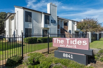 Tides on Avril in Fort Worth, TX - Building Photo - Building Photo