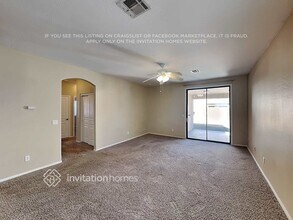 922 W St Kateri Ave in Phoenix, AZ - Foto de edificio - Building Photo