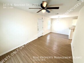 1615 N Navidad St in San Antonio, TX - Building Photo - Building Photo