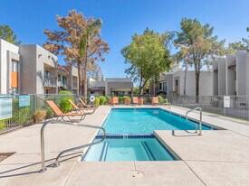 Emerson Square in Tempe, AZ - Building Photo