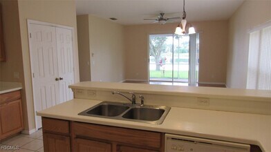 11155 River Trent Ct in Lehigh Acres, FL - Building Photo - Building Photo