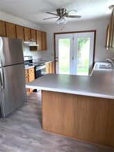 119 Twin Oaks Dr in Belleville, IL - Building Photo - Building Photo