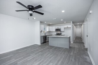 1523 NE 1st Ave in Gainesville, FL - Building Photo - Building Photo