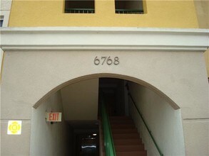6768 Heritage Grande-Unit -7305 in Boynton Beach, FL - Building Photo - Building Photo