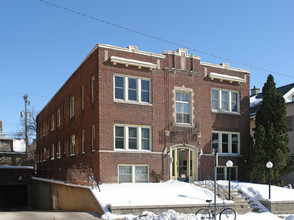 Emerson Terrace Apartments in Minneapolis, MN - Building Photo - Building Photo