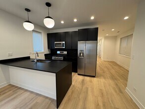 6031 S Vernon Ave in Chicago, IL - Building Photo - Building Photo