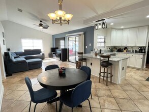 947 Wages Way in Orlando, FL - Building Photo - Building Photo