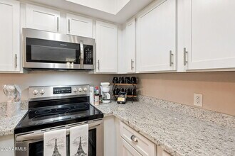 8004 N 32nd Dr in Phoenix, AZ - Building Photo - Building Photo