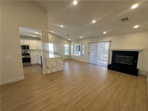 9001 Marble Dr in Las Vegas, NV - Building Photo - Building Photo
