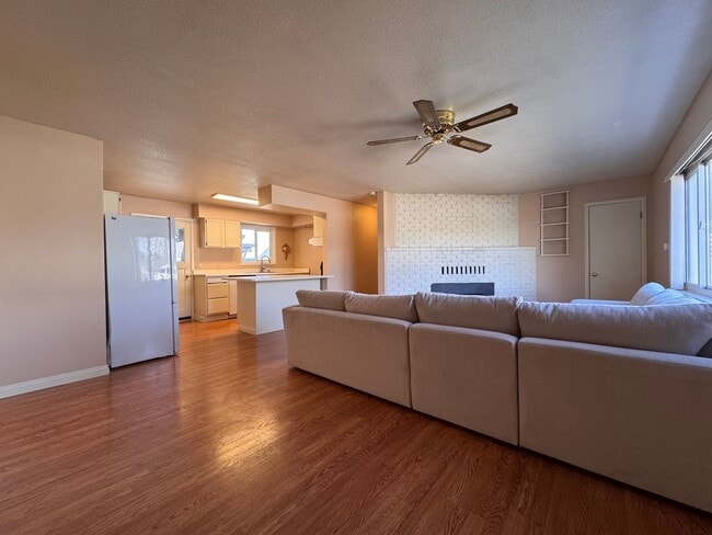 330 2nd Ave in Chester, CA - Building Photo - Building Photo