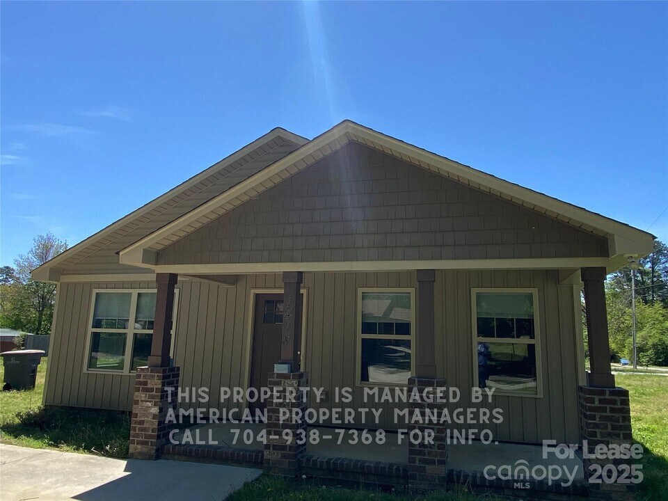 1418 Ontario Dr in Kannapolis, NC - Building Photo