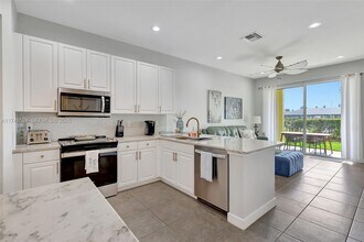 1604 Mariner Bay Blvd in Fort Pierce, FL - Foto de edificio - Building Photo