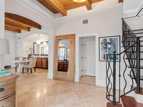6103 Maxie St in Houston, TX - Building Photo - Building Photo