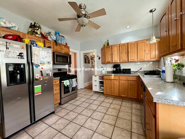 83 Wensley St, Unit 3 in Boston, MA - Building Photo - Building Photo