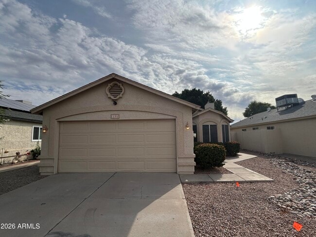 8835 W Charleston Ave in Peoria, AZ - Building Photo - Building Photo