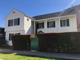 9750 Newman St in Los Angeles, CA - Building Photo